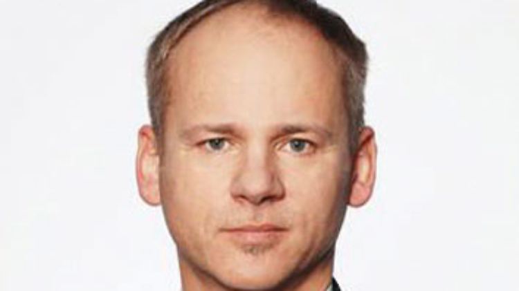 Thomas Vogel ist Redakteur der Schweizer Nachrichtensendung "Zehn vor zehn" in Zürich.
