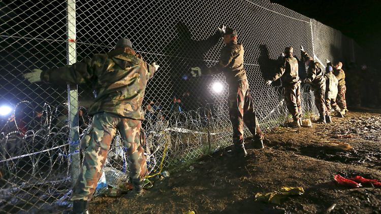 Seit Mitternacht geht auch hier in Zakany an der ungarisch-kroatischen Grenze nichts mehr.