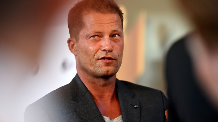Seine letzte Beziehung mit Model Svenja Holtmann endete 2013.