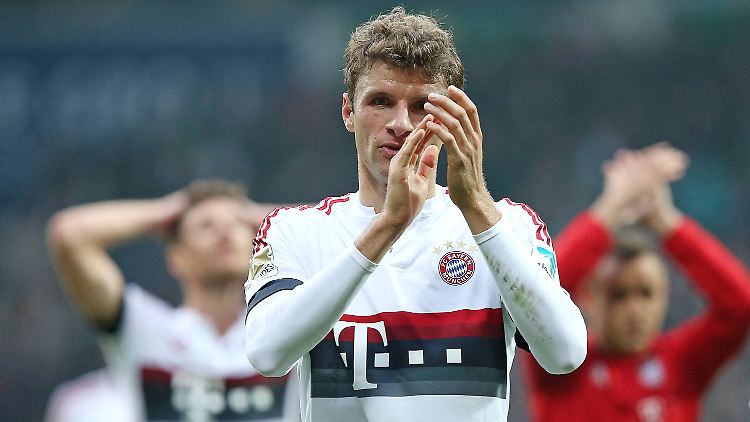 Sehen so Rekord-Bejubler aus? Die Bayern feierten den Startrekord eher zurückhaltend.