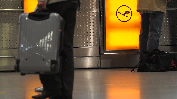Die Flugbegleitergewerkschaft Ufo hält Streiks bei der Lufthansa für wahrscheinlich.