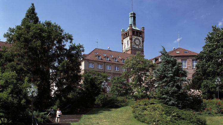 Die Stadtoberen in Pforzheim verspielten Millionen. Unter anderen die Deutsche Bank soll dafür geradestehen. 