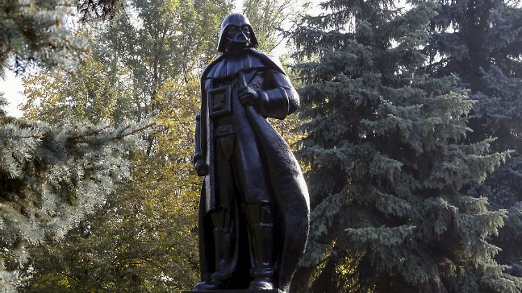 Darth Vader aka Lenin oder umgekehrt.