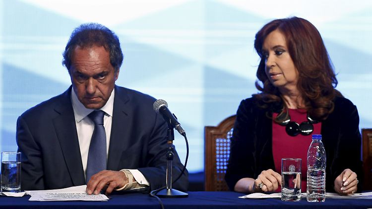 Daniel Scioli und Cristina Kirchner - ein Zweckbündnis, das nur noch ihm nützen kann.