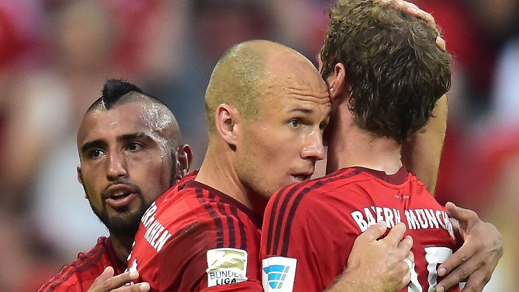 Torschützen unter sich: Arturo Vidal, Arjen Robben und Thomas Müller.