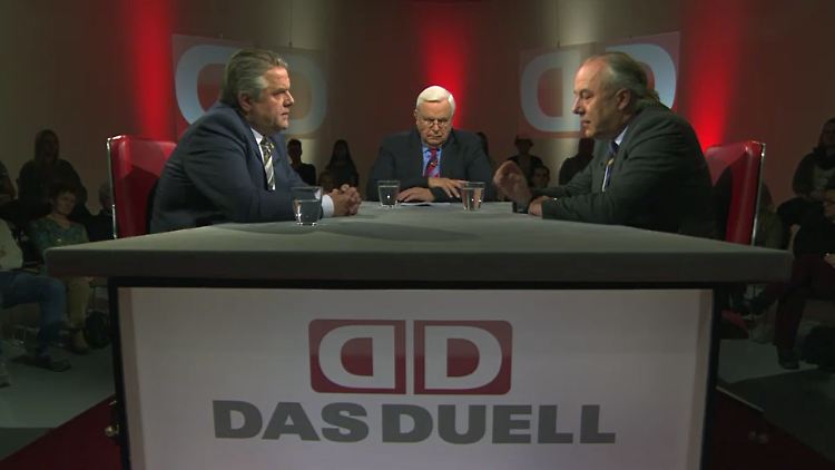 "Das Duell" bei n-tv: Heiner Bremer spricht mit  Klaus-Peter Willsch (l.) und Michael Machnig (r.).