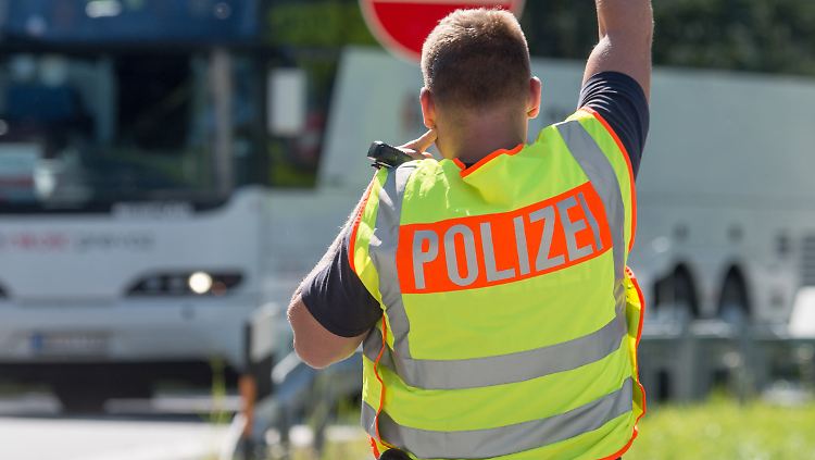 Laut Schengen-Vertrag darf an den Grenzen innerhalb der Mitgliedstaaten nur in Ausnahmesituationen kontrolliert werden. 
