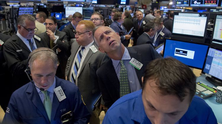 Die Zahlen von Apple kamen erst nach Börsenschluss: Davor ging es an der Wall Street leicht nach unten.