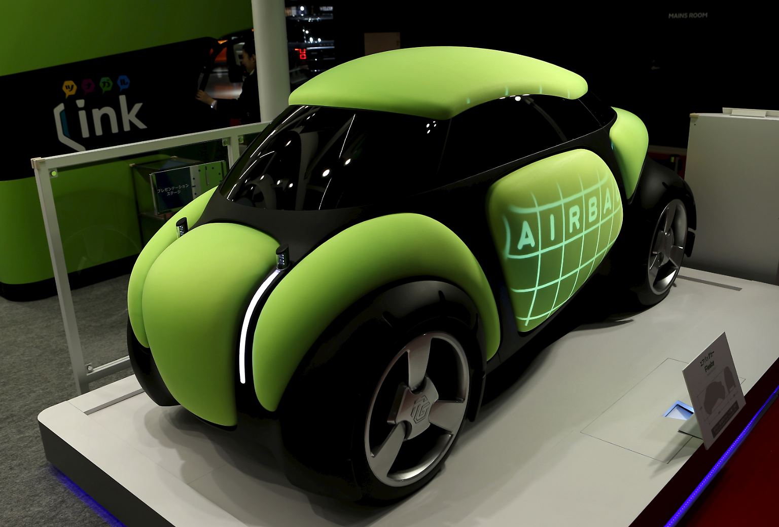 Auf der Tokio Motor Show dominieren die Zukunftsvisionen. Studien beherrschen das Bild und in vielen Fällen vermitteln sie den Eindruck, als kämen sie direkt aus einem Manga. "Flesby" zum Beispiel ...