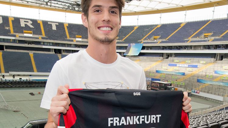 Lucas Piazon soll in Toronto eine Frau missbraucht haben: die kanadischen Behörden sollen einen Haftbefehl gegen ihn haben. 