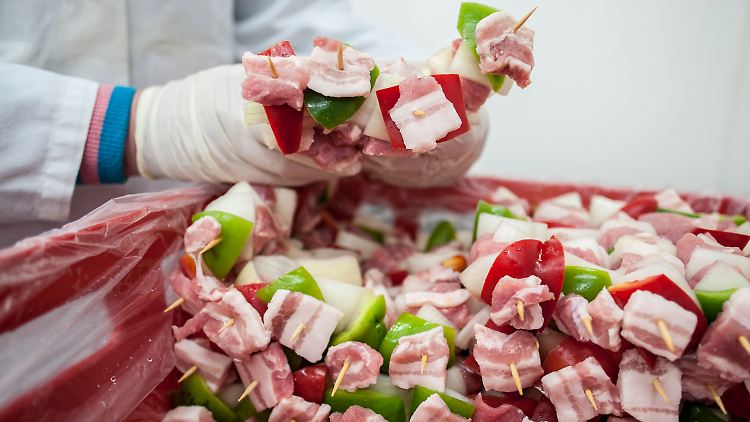 Epidemiologe Boeing vom Deutschen Institut für Ernährungsforschung: "Wir bräuchten ernährungsphysiologisch gar nicht so viel Fleisch."