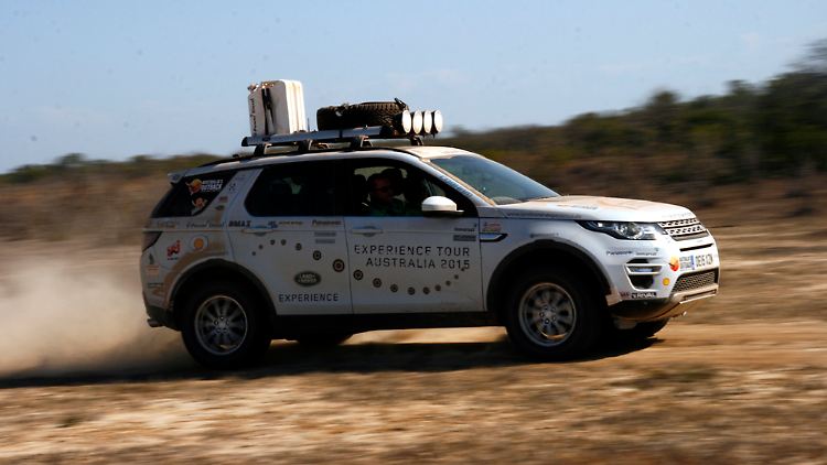 Nur selten geht es auf der Land Rover Experience mit solchem Tempo voran, normal sind 10 bis 30 km/h.