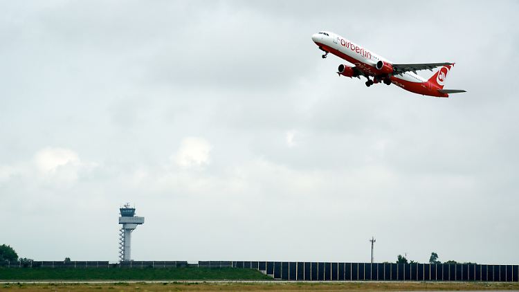 Airbus fährt die Produktion seines Verkaufsschlagers A320 kräftig nach oben.