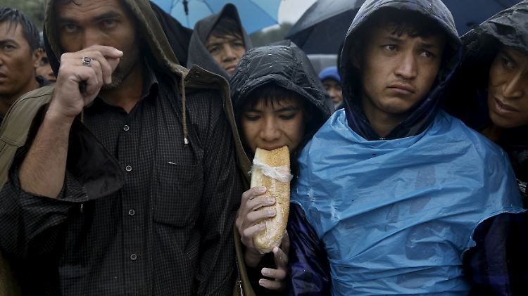 Afghanische Flüchtlinge auf Lesbos. Die afghanische Regierung hat angeblich bereits eine Kampagne gestartet, um ihre Bevölkerung im Land zu halten.