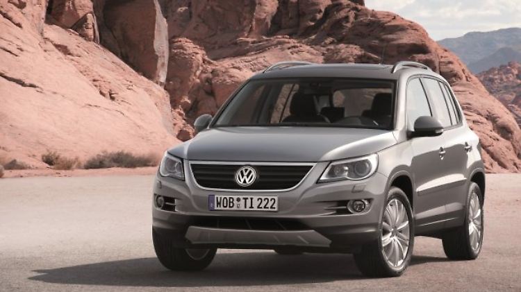 Track & Field/Style mit Unterfahrschutz und Offroad-Fahrprogramm will auch offroad glänzen - hier noch vor dem Facelift.
