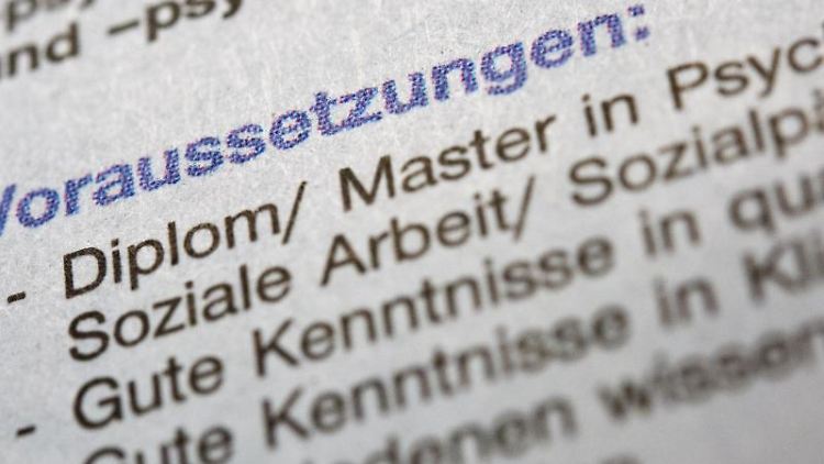 Bei den Voraussetzungen in Stellenanzeigen muss der Arbeitgeber aufpassen: Einige Formulierungen sind möglicherweise diskriminierend.