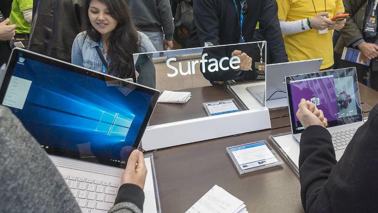 Geht es tatsächlich mit einem Notebook zur Kasse? Oder doch eher mit dem Tablet? Bei Entscheidungen rund um Elektronik hat der Bauch wenig zu sagen.