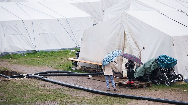Mammutaufgabe am Immobilienmarkt: "Durch den Wintereinbruch wird es massive Probleme bei der Versorgung der Flüchtlinge geben."
