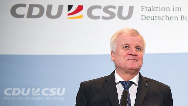 Seehofer will mit Transitzonen Abschiebungen beschleunigen