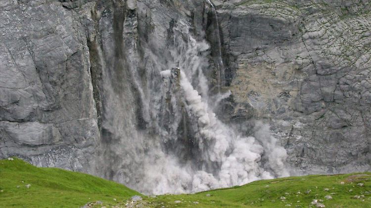 Manch ein herabstürzender Felsen hatte ein Volumen, das dem von zehn Einfamilienhäusern entspricht.