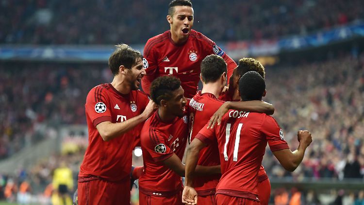 Obenauf: Der FC Bayern führt die Gruppe F nach dem deutlichen Sieg gegen den FC Arsenal weiter an.