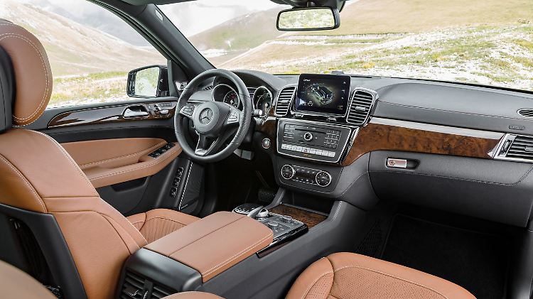 Vieles im Interieur ist bekannt, aber die Verarbeitung ist beim GLS noch mal eine Stufe gehoben worden.