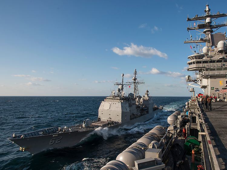 Unter Beobachtung der Chinesen: Das Pentagon lässt die Welt - und damit auch Peking - wissen, dass sie das U-Boot bemerkt haben.