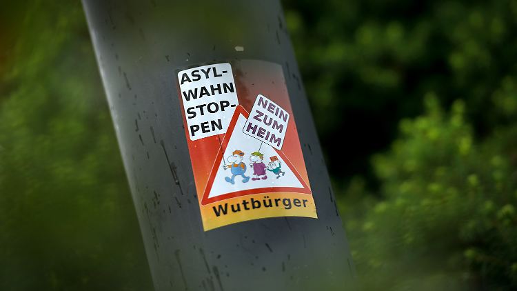 Aufkleber einer rechten Bürgerbewegung in Freital.
