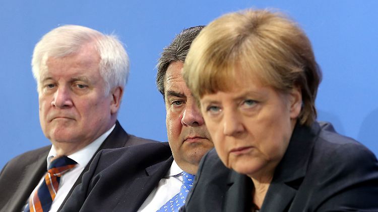 Die Umfragewerte der Großen Koalition verabschieden sich ins Sommerloch.