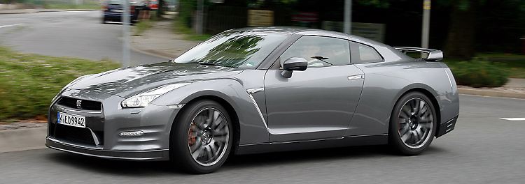 Exotisch und bärenstark: Der Nissan GT-R, in Fankreisen bekannt als "Godzilla".