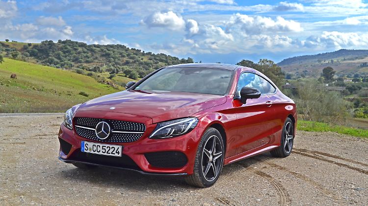 Wesentlich muskulöser und dynamischer als sein Vorgänger gibt sich das neue Mercedes C-Klasse Coupé.
