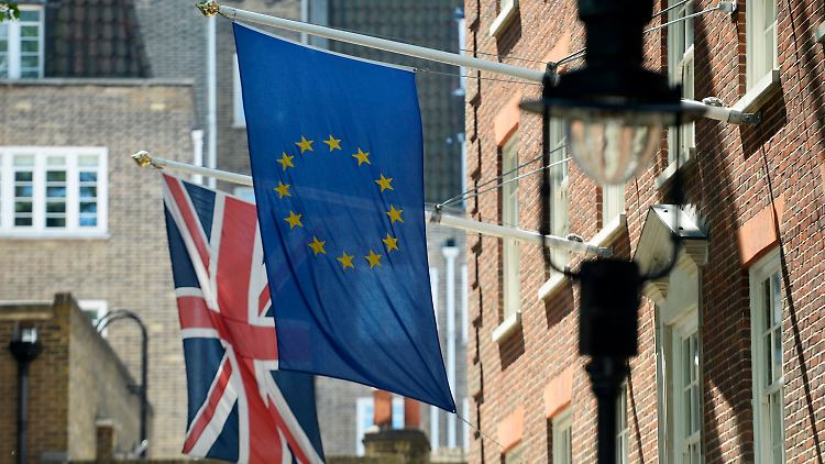 Der Union Jack gehört seit dem Beitrittsjahr 1973 zum Tableau der EU-Flaggen.