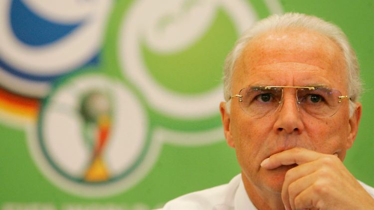Franz Beckenbauer bleibt die Schlüsselfigur in der WM-Affäre. 