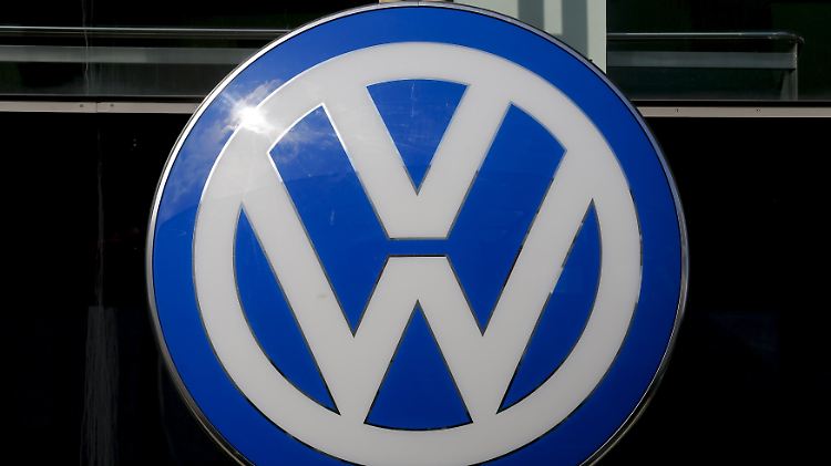 Von Mercedes-Benz über Apple nach Wolfsburg: VW soll unter anderem auch den Golf "vernetzen".