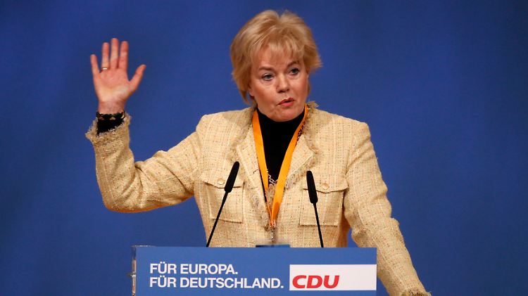 Das C steht für "christlich": CDU-Politikerin Erika Steinbach gräbt ein altes Schmidt-Zitat aus.