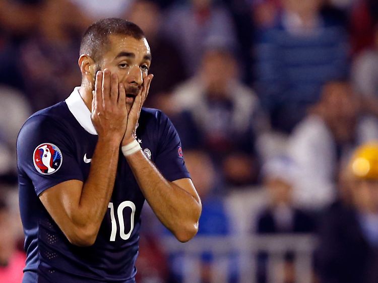 War's das mit dem Nationalteam? Karim Benzema droht das Aus. Sogar Politiker machen sich dafür stark.