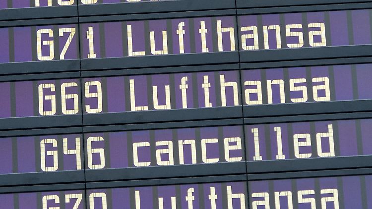Allein an diesem Donnerstag sind mehr als 900 Flüge bei der Lufthansa ausgefallen.