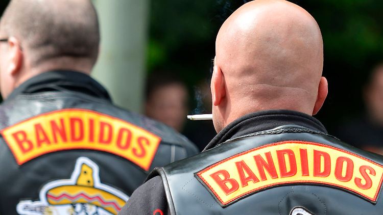 Die Polizei soll nun feststellen, ob das Symbol dem eines verbotenen Vereins ähnelt.
