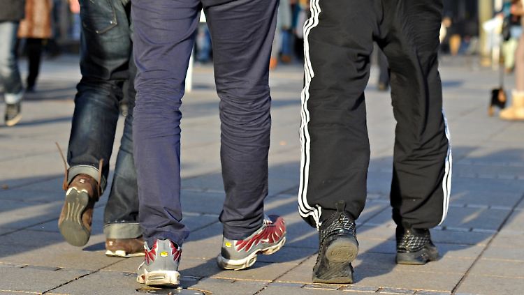 Jogginghosen sind bequem, aber das ist kein Grund, sie überall zu tragen. 
