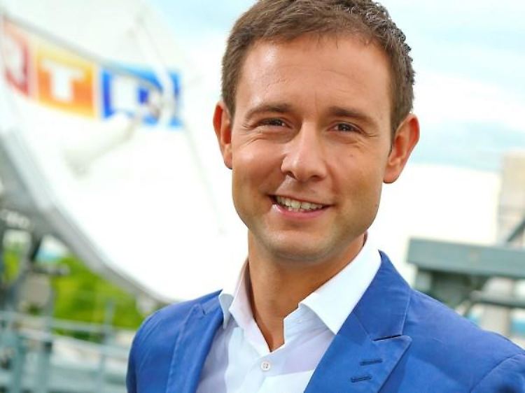 Von 2008 bis 2011 war Alexander Oetker als Korrespondent für RTL und n-tv in Frankreich im Einsatz. Jetzt ist er Reporter und Redakteur in Berlin. Angesichts des Anschlags ist er seit Samstag wieder in Paris unterwegs.