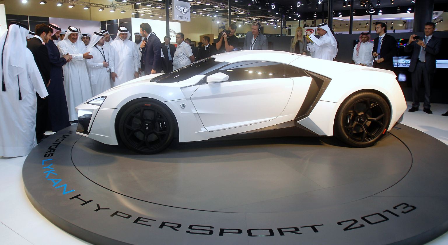 Ralph Debbas ist Chef von W-Motors. Mit seinem Lykan präsentierte der Deutsche in Dubai vor zwei Jahren seinen Supersportwagen. 