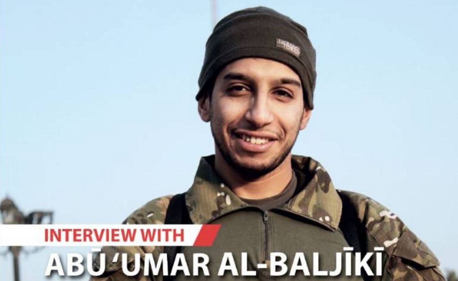 Den 28-jährigen Abdelhamid Abaaoud sehen die Ermittler als Hauptverantwortlichen der Terroranschläge in Paris. Hier posiert Abaaoud für ein Interview mit einem Propaganda-Magazin der Terrormiliz Islamischer Staat. 
