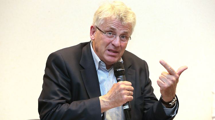 Bodentreppen in Syrien - der Preis für die Freiheit in Europa, findet der CDU-Politiker Karl-Georg Wellmann.