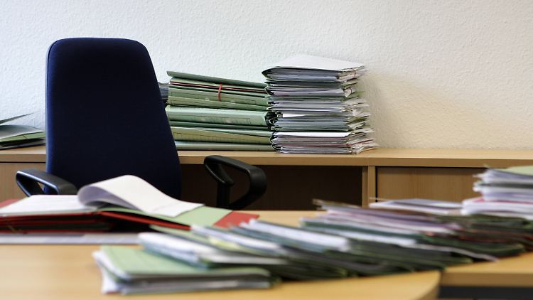 In deutschen Amtsstuben fehlen Hunderttausende Mitarbeiter.