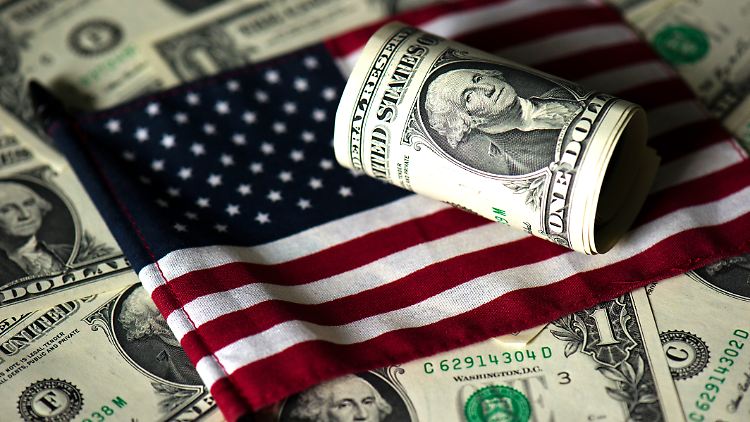 Die Mitglieder der US-Notenbank Fed denken über Zinsanhebungen nach - festlegen wollen sie sich aber noch nicht.