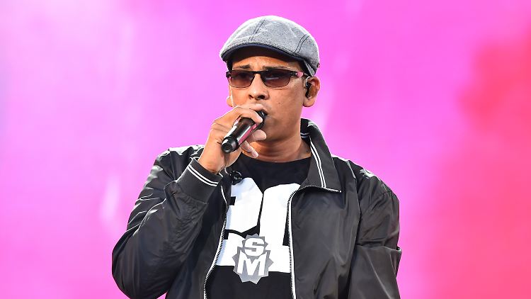 Mit Xavier Naidoo soll nun alles besser werden für Deutschland - trotz "Besatzung". 