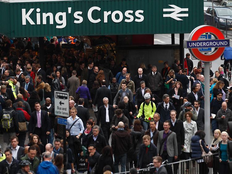 Unter London geht fast nichts mehr: Die Pendler suchen auf den Straßen nach alternativen Fortbewegungsmöglichkeiten.