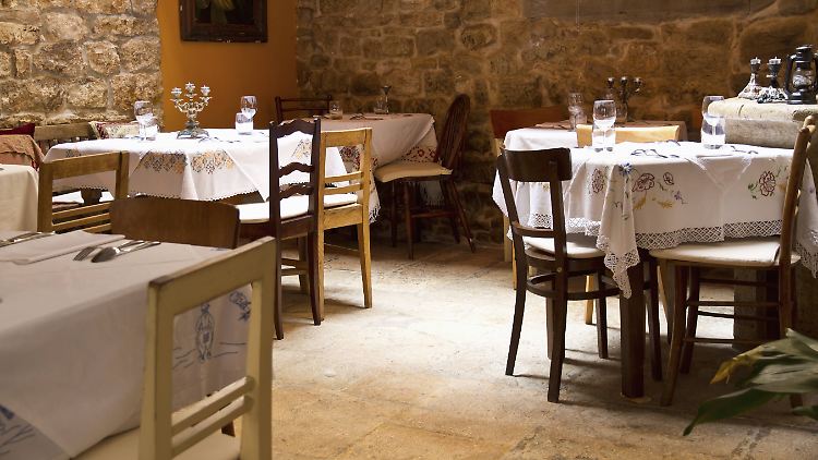 Für bestimmte Restaurants sind leere Tische besonders ärgerlich. Zum Beispiel Lokale mit nur wenigen Plätzen oder einem sehr hochwertigen Angebot.