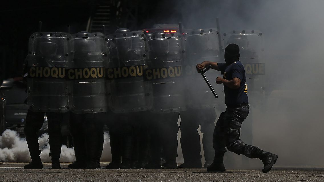 Brasilianische und französische Polizisten übten gemeinsam.