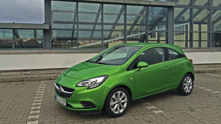 Der Opel Corsa ist ein schnittiger Kleinwagen - ob man ihn in "Apfel Grün" fahren muss, ist einfach Geschmackssache.